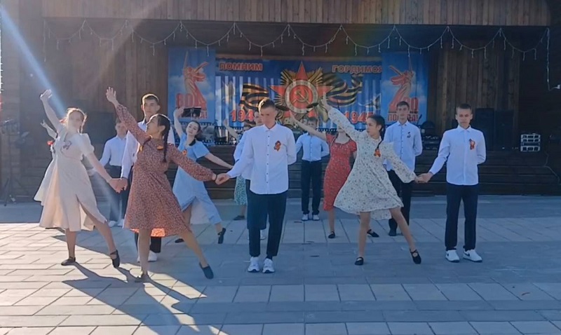 Выступали на вечернем представлении.